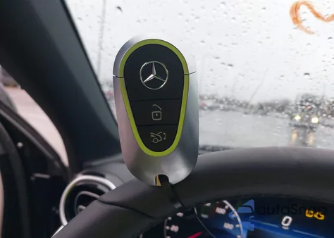 2023 Mercedes-Benz C 300 4Matic из США, поврежденный, VIN W1KAF4HB7PR141949